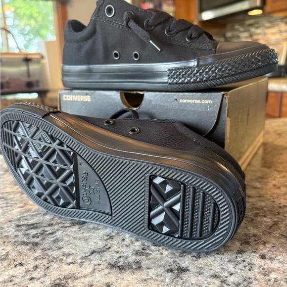 Converse Classic Black Style - Picture 1 of 8